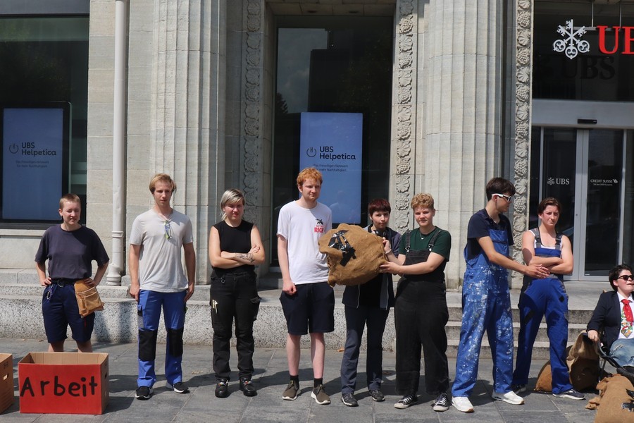 Superreiche zur Kasse: Schluss mit der Abzocke am Klima