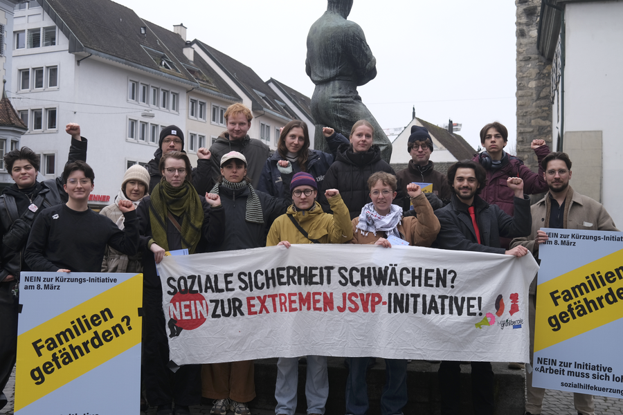 Kundgebung gegen die extreme JSVP-Initiative in Aarau